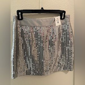 NWT Gap Silver Sequin Mini Skirt Size 4